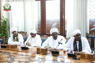 الأستاذ/ أبوبكر الشريف التجاني الشريف محمد الأمين (أقصى اليسار) ضمن الوفد السوداني في لقاء مشيخة الأزهر.