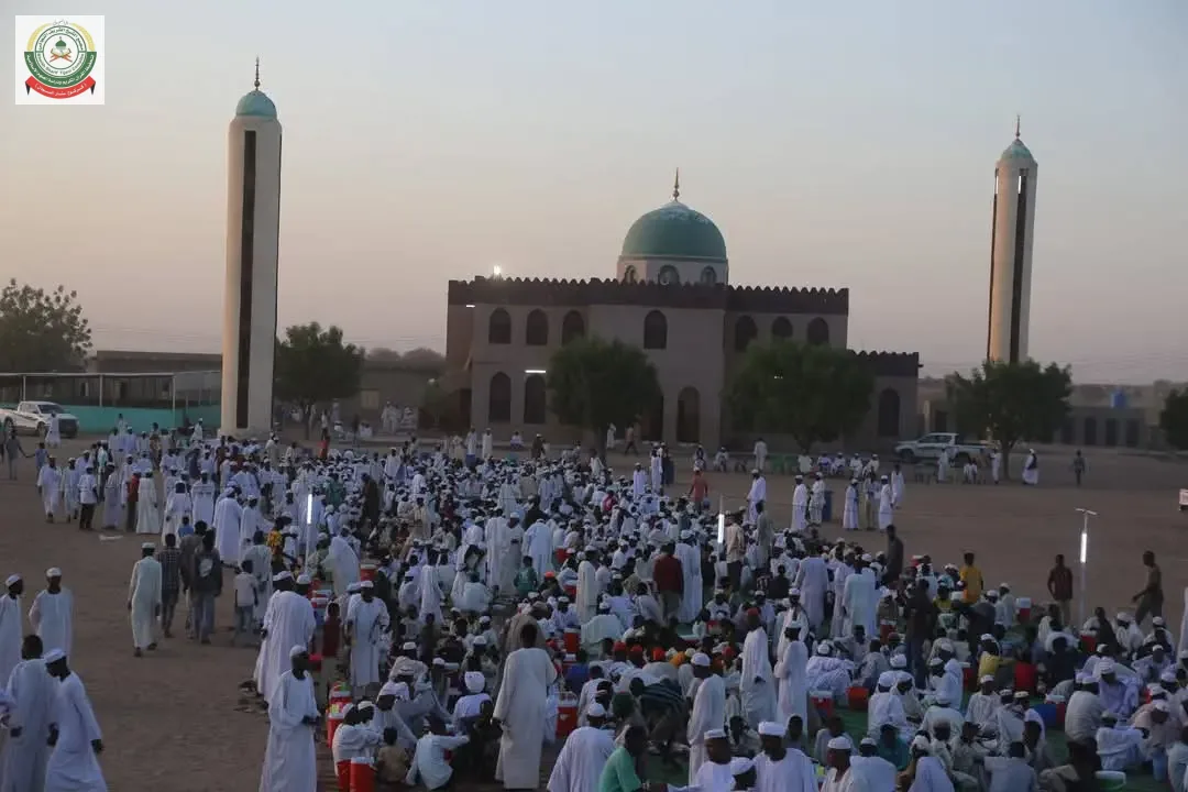 احتفال ديني في ساحة المجمع